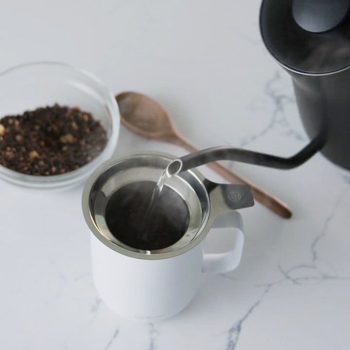 How to Make Tea: A Guide for Tea Lovers on How to Make a Proper Cup of Tea by Ember