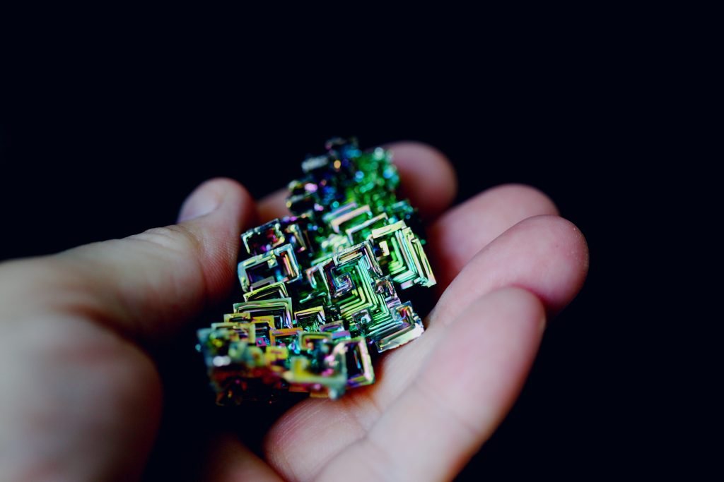 New Broadcom chip aims to ease AI network bottlenecks