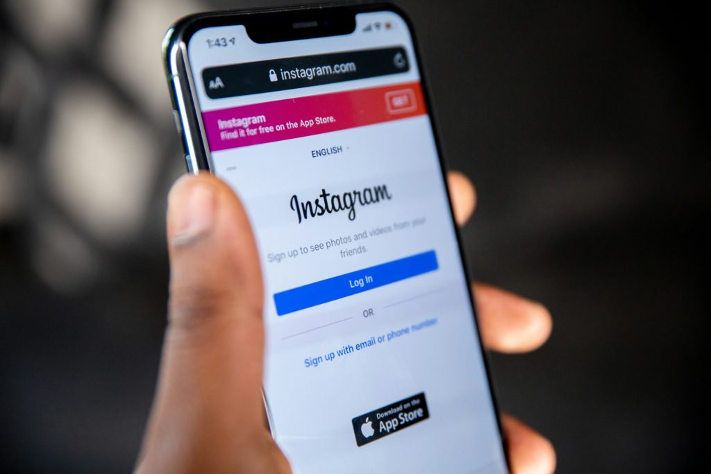 Instagram’s new map feature sparks privacy and safety concerns